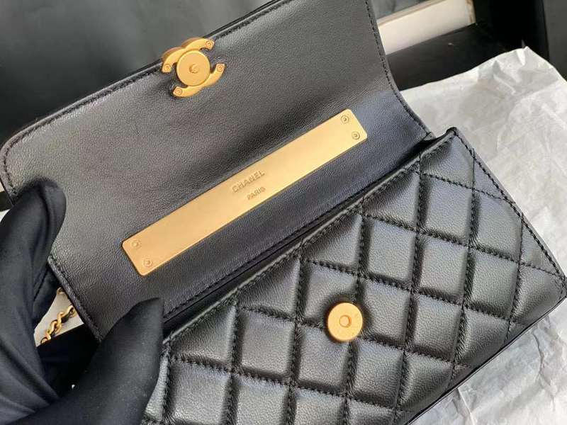 Zivas Charm Everyday Sophistication Everyday Handbag (Statement-Ready Design) – Interior View