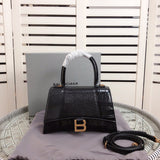 Close-up detail of modern sleek women's handbag – women's premium purse