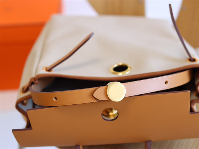  crossbody bag interior and compartment view 45