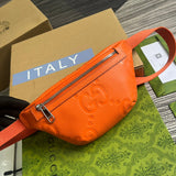 Handle and strap detail of classic modern women's handbag – women's luxury handbag