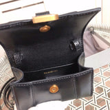 Side profile of premium chic women's handbag – women's designer-style accessory