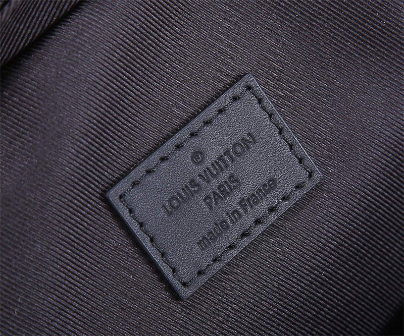  Curated shoulder bag carried on shoulder 10
