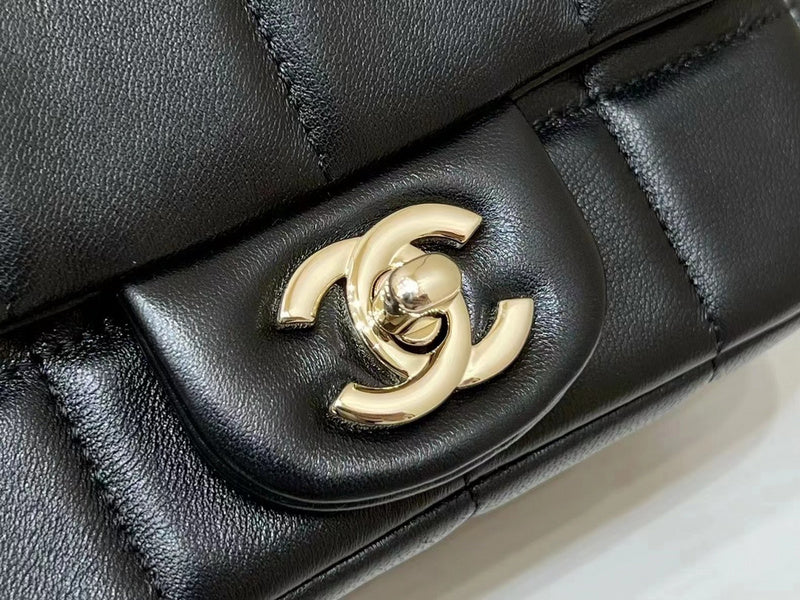  compact purse view 10