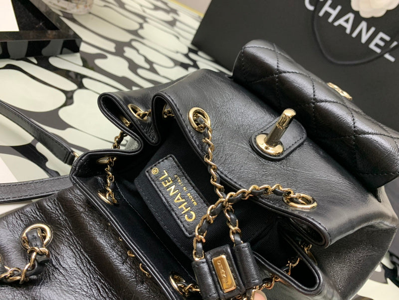  handbag, compact everyday style, image 8