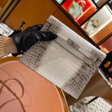  clean-lined shopper bag detail view showing craftsmanship