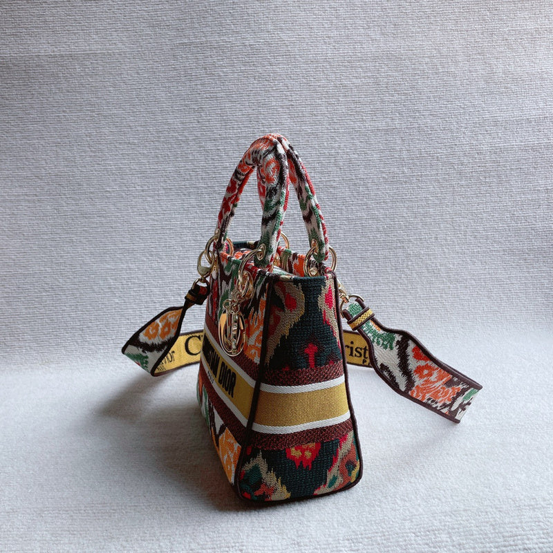 Interior view of polished classic women's handbag – women's luxury accessory