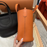  Refined shoulder bag front view 19