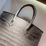  structured bag interior and compartment view 9