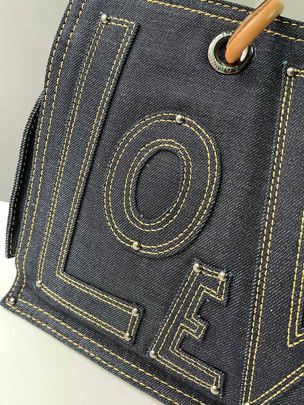 Ziva's Charm handbag – lifestyle view (36cm*25cm*13cm)