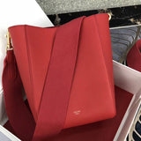 Front view of statement modern women's handbag – women's statement bag