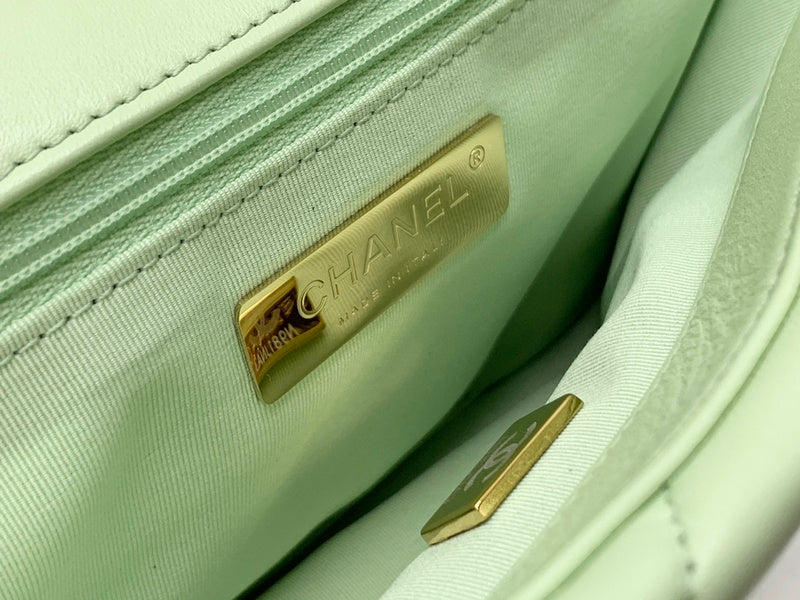  women's handbag, mid design, view 5