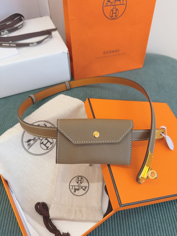 Side view of smart structured handbag