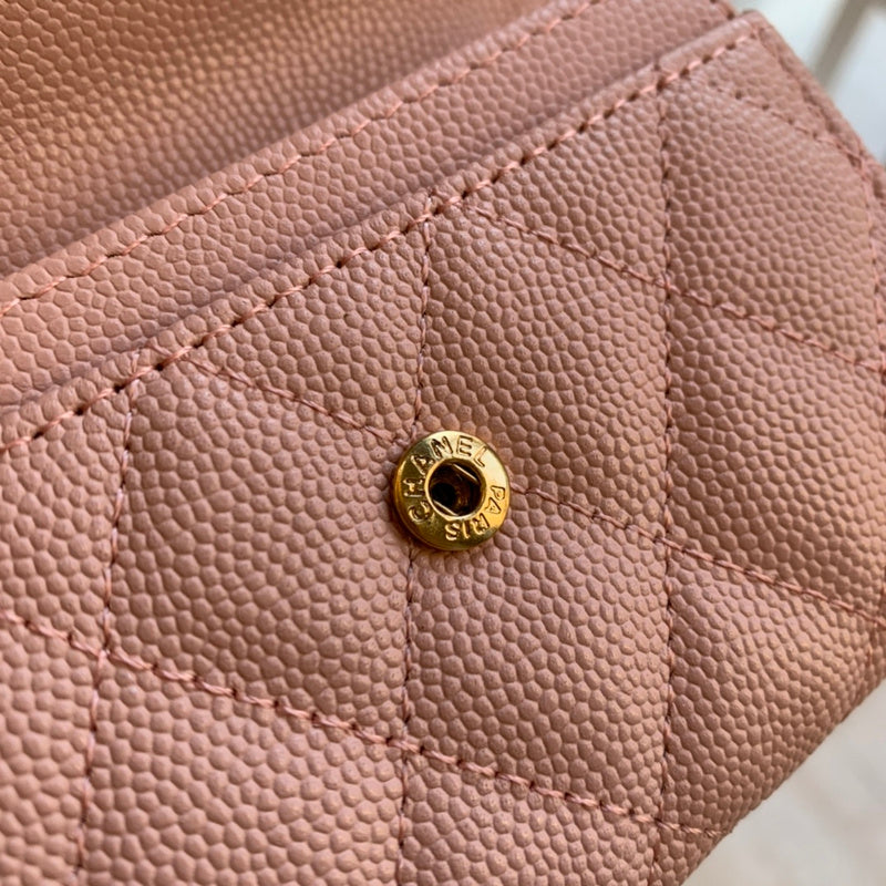 Zivas Charm Signature Style Everyday Handbag (Thoughtfully Structured Design) – Styled Look