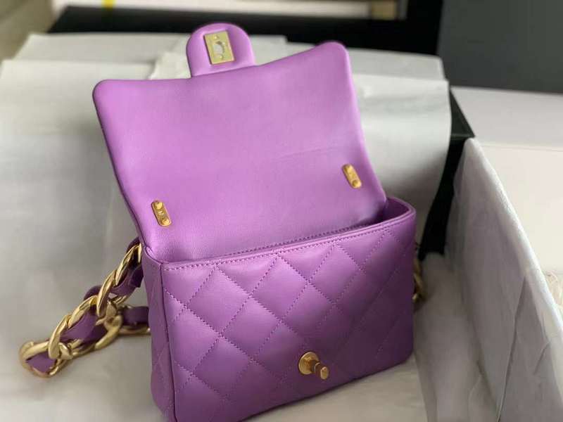 Zivas Charm Elevated Essentials Luxury Handbag (Refined Practical Design) – Detail View