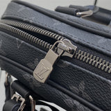  signature everyday bag detail view showing craftsmanship 8