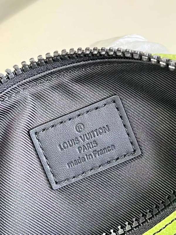Side profile of everyday-luxe refined women's handbag – women's luxury handbag