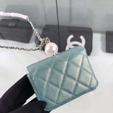 Zivas Charm Modern Edge Luxury Handbag (Versatile Style Statement) – Close-Up Detail