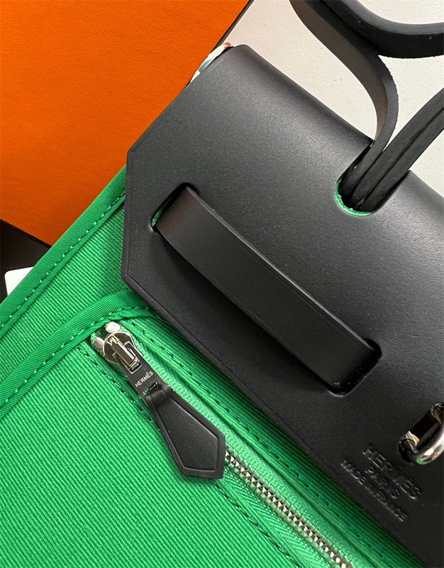  handbag close-up of hardware and finish