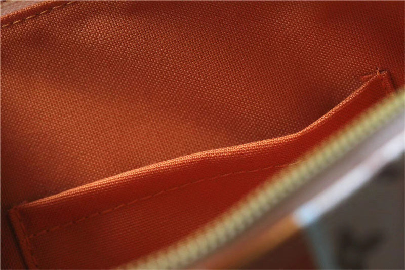  everyday crossbody bag styled with outfit 12