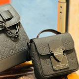  tote bag interior and compartment view 15