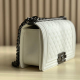  women's handbag, mid design, view 2