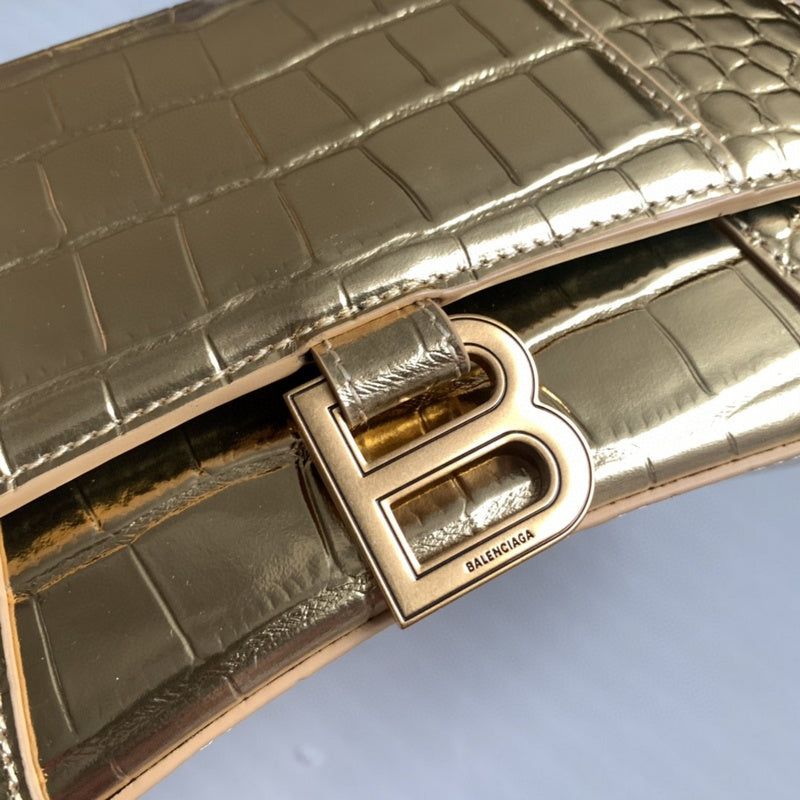 Zivas Charm Everyday Sophistication Statement Handbag (Modern Wardrobe Staple) – Close-Up Detail