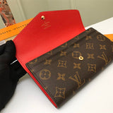  Understated everyday bag carried on shoulder 16