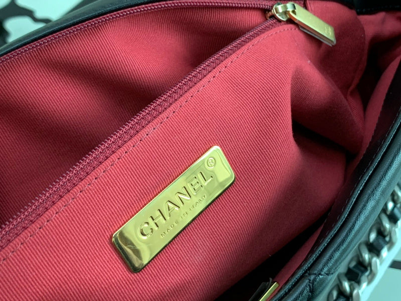 Zivas Charm Refined Structure Designer Handbag (Timeless Wardrobe Addition) – Lifestyle Shot