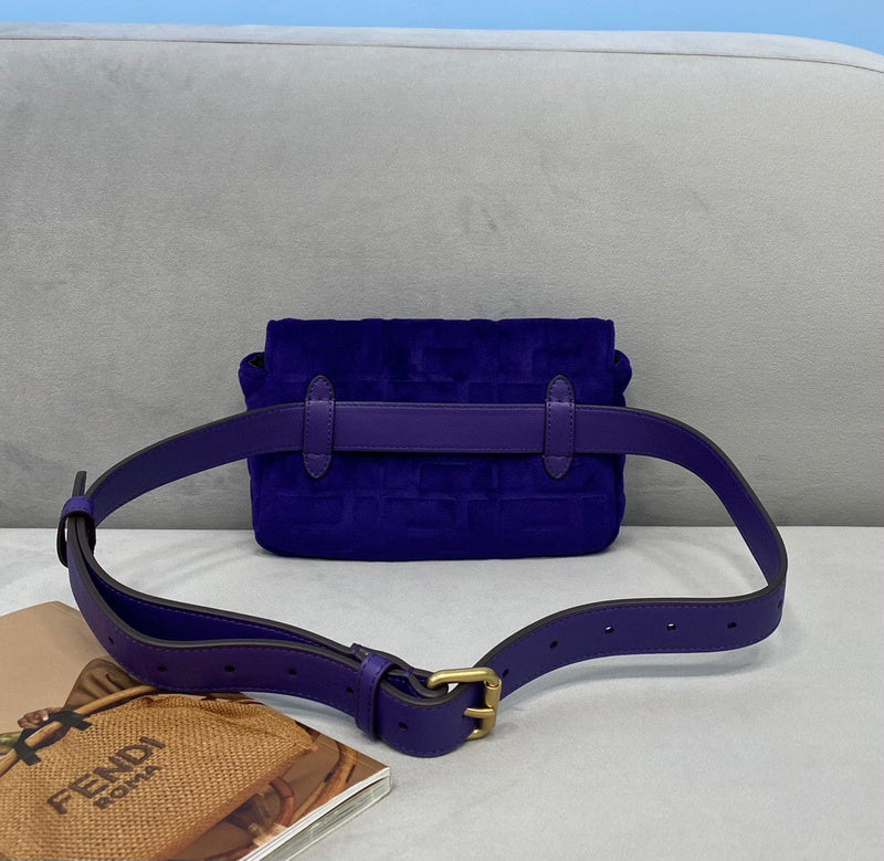Ziva's Charm handbag – full view (19cm*5cm*10cm)
