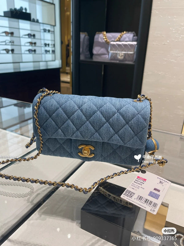  mid purse view 3