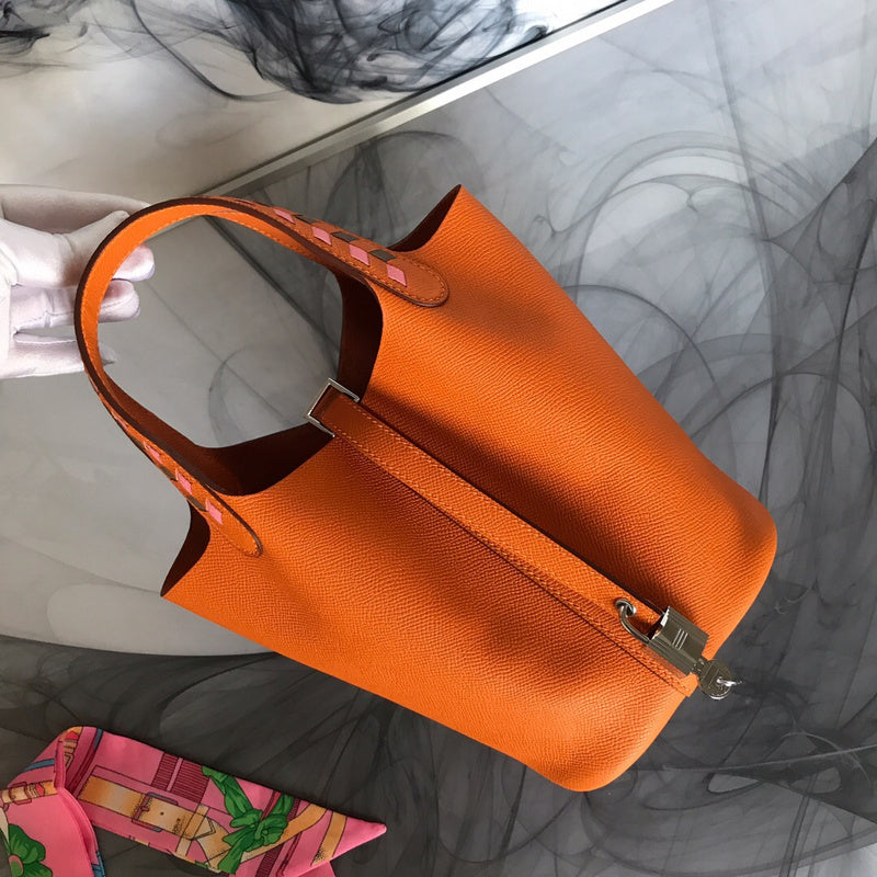 Interior view of timeless premium bag