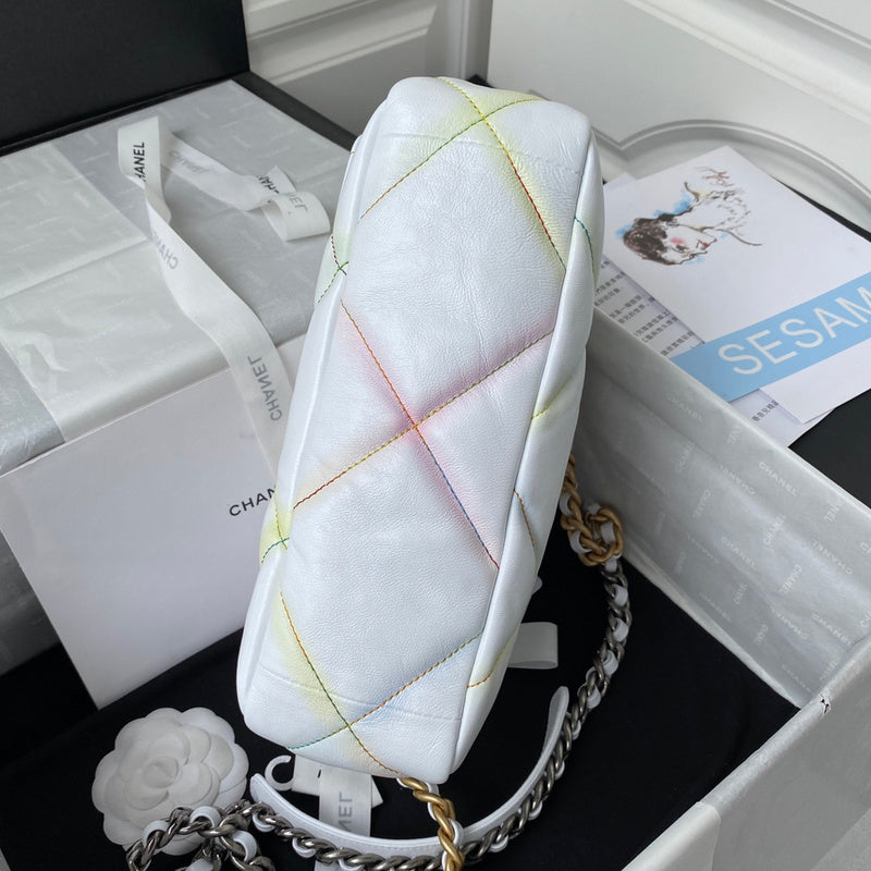  women's handbag, versatile design, view 3