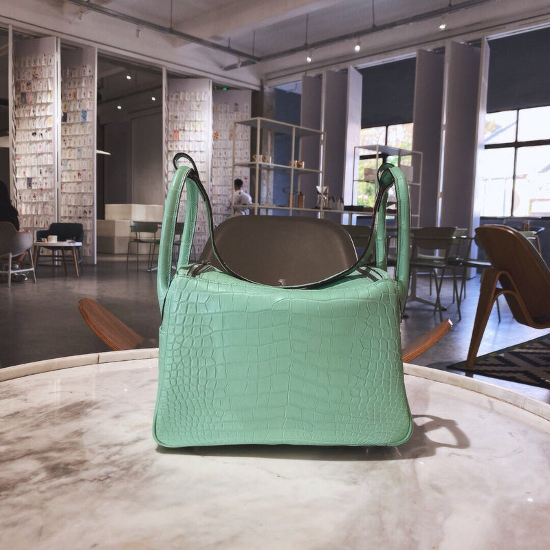 Modern bag women's premium everyday handbag