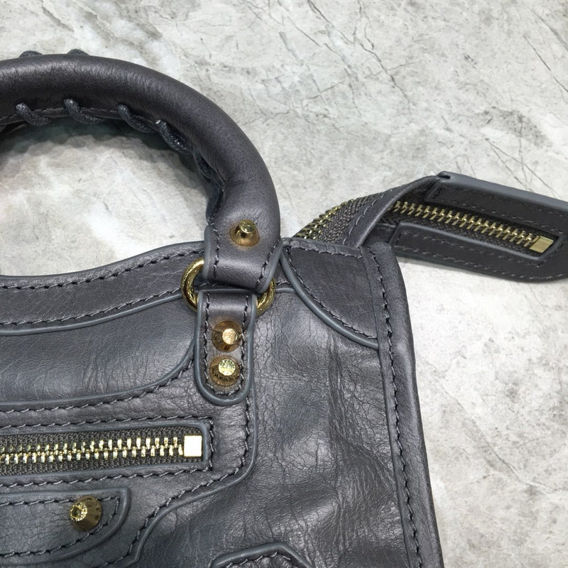 Classic Vegan Leather Handbag - Refined Silhouette | Women's Designer-Inspired Purse #642 - hardware and detail close-up (image 5) of designer-inspired handbag