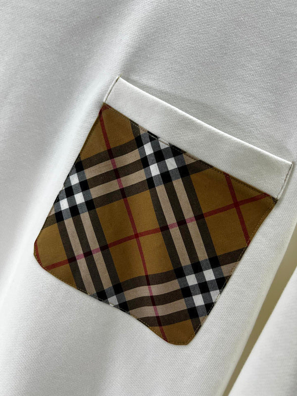 Full silhouette view of Burberry luxury piece style No.526
