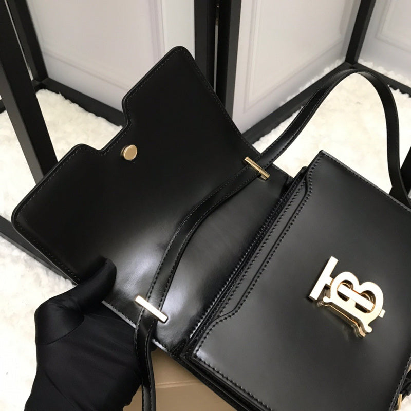 Ziva's Charm handbag – carry view (one versatile size)