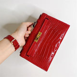  Refined shoulder bag front view 55