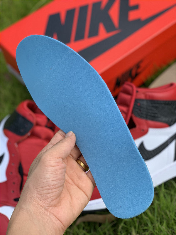 Nike Men's & Women's Premium Casual Sneakers — Style 052 hardware detail
