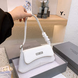 Ziva's Charm handbag – detail view (one versatile size)