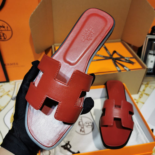 Hermès Grey Flat Thong Sandals - Full Silhouette View