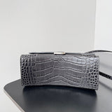 Zivas Charm Understated Luxury Statement Handbag (Modern Wardrobe Staple) – Side Profile