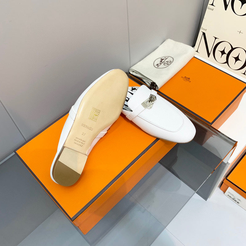 Hermes sandals Style 182 - top view showing design