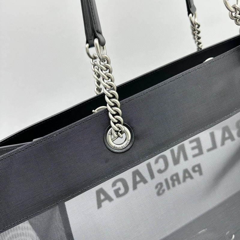 Zivas Charm Understated Luxury Fashion Handbag (Polished Everyday Piece) – Interior View
