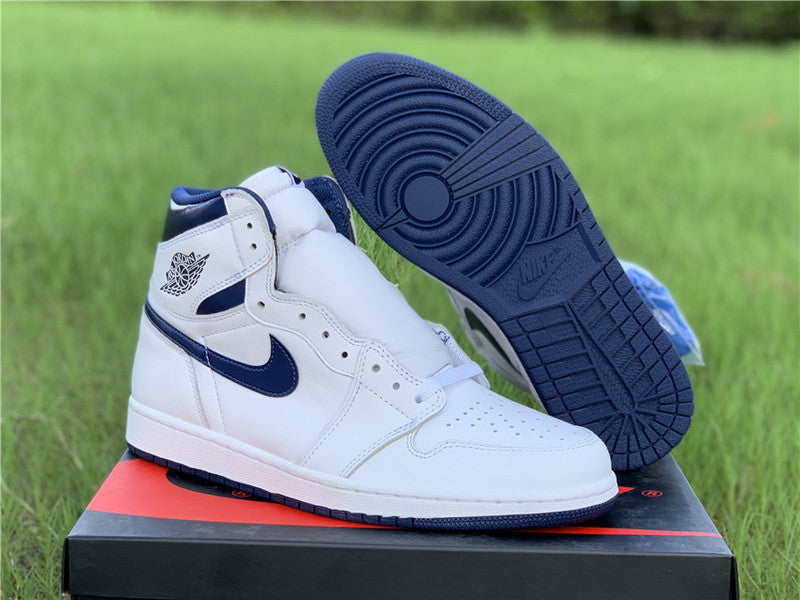 Nike Men's & Women's Iconic Street Trainers — Style 131 detail view