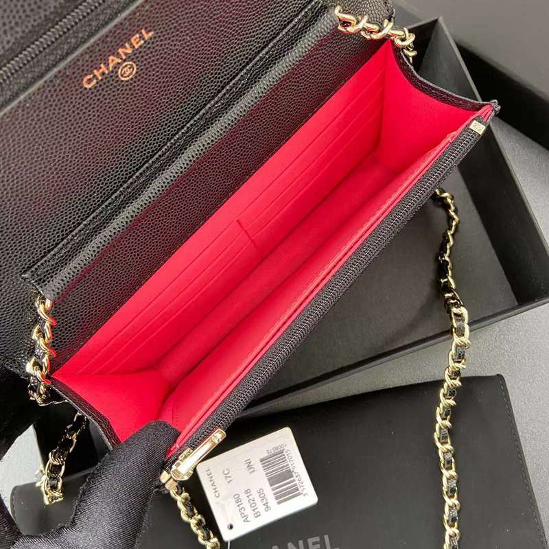 Zivas Charm Effortless Sophistication Luxury Handbag (Contemporary Shape Language) – Lifestyle Shot