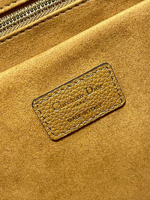 Interior view of everyday-luxe signature women's handbag – women's premium purse