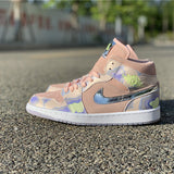 Nike Men's & Women's Designer Low-Top Shoes — Style 125 close-up view