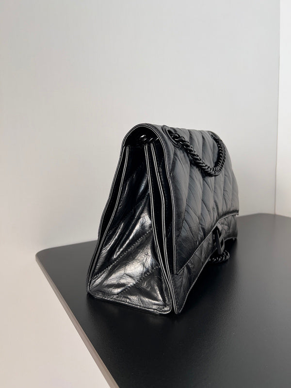 Zivas Charm Effortless Sophistication Fashion Handbag (Thoughtfully Structured Design) – Detail View