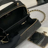 Zivas Charm Refined Structure Luxury Handbag (Effortless Style Upgrade) – Detail View