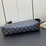  crossbody bag interior and compartment view 15